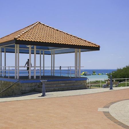 Boardwalk By Rockingham Apartments Екстериор снимка